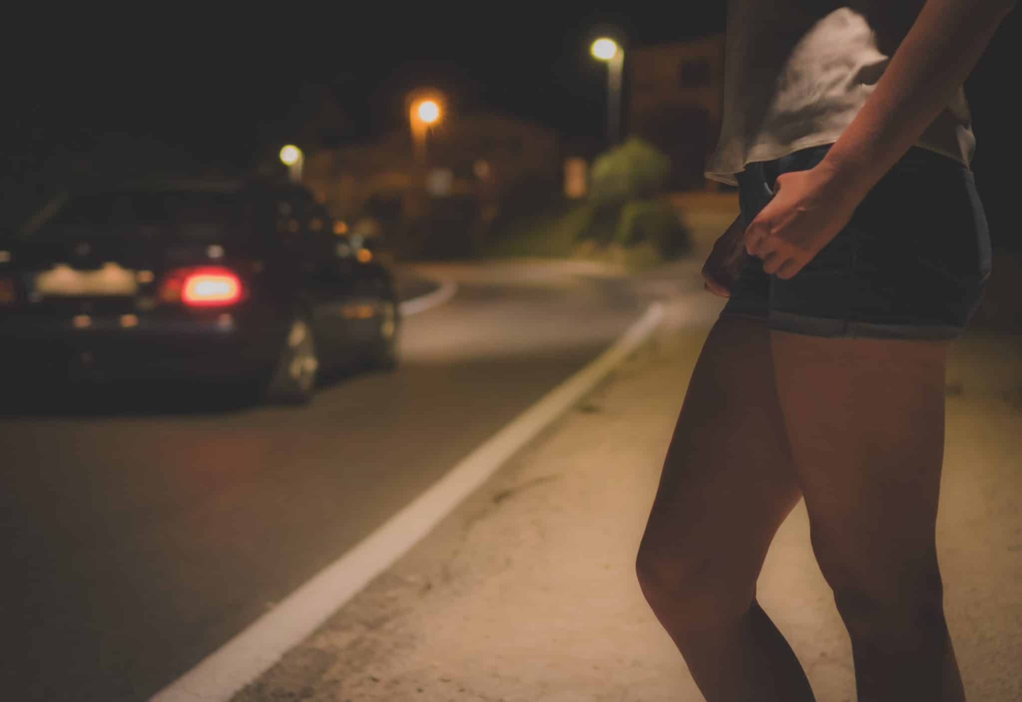 Is It Illegal to Talk to a Prostitute in IL?