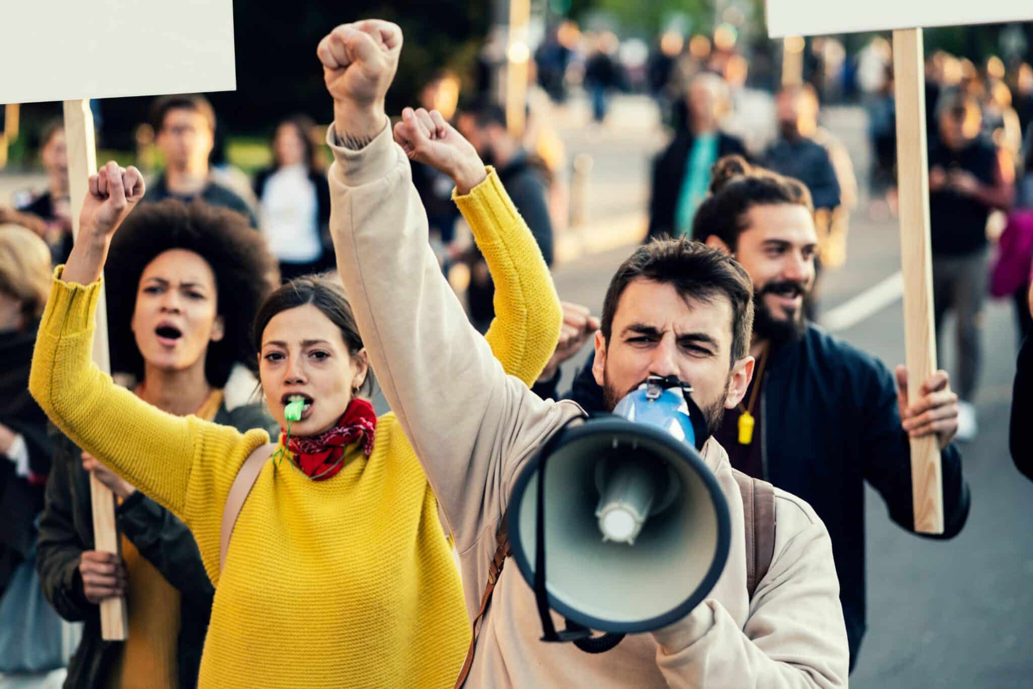 Looting and Rioting Charges in Illinois: What You Need to Know