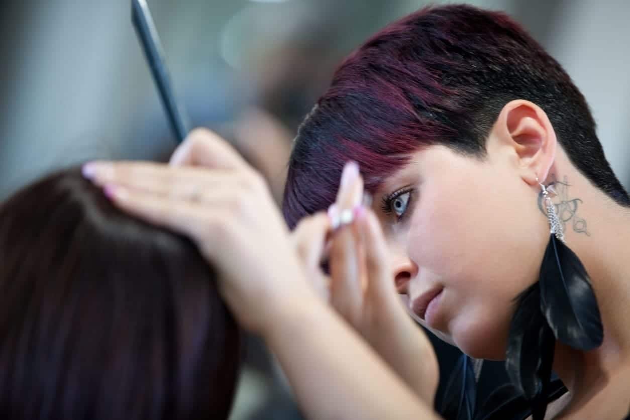 Domestic Violence Education for Illinois Hairdressers