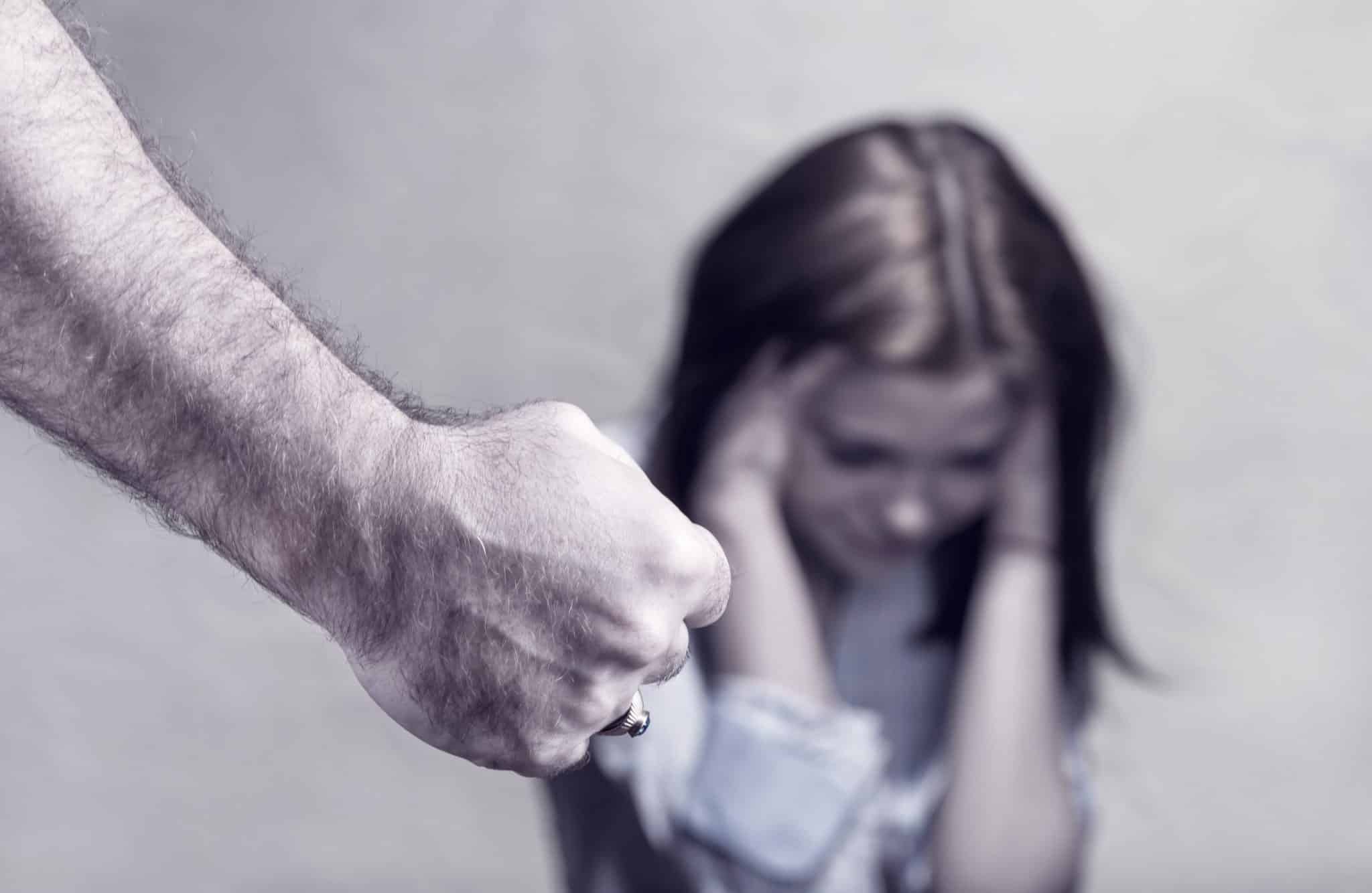 , IL Domestic Violence: How It Impacts Divorce